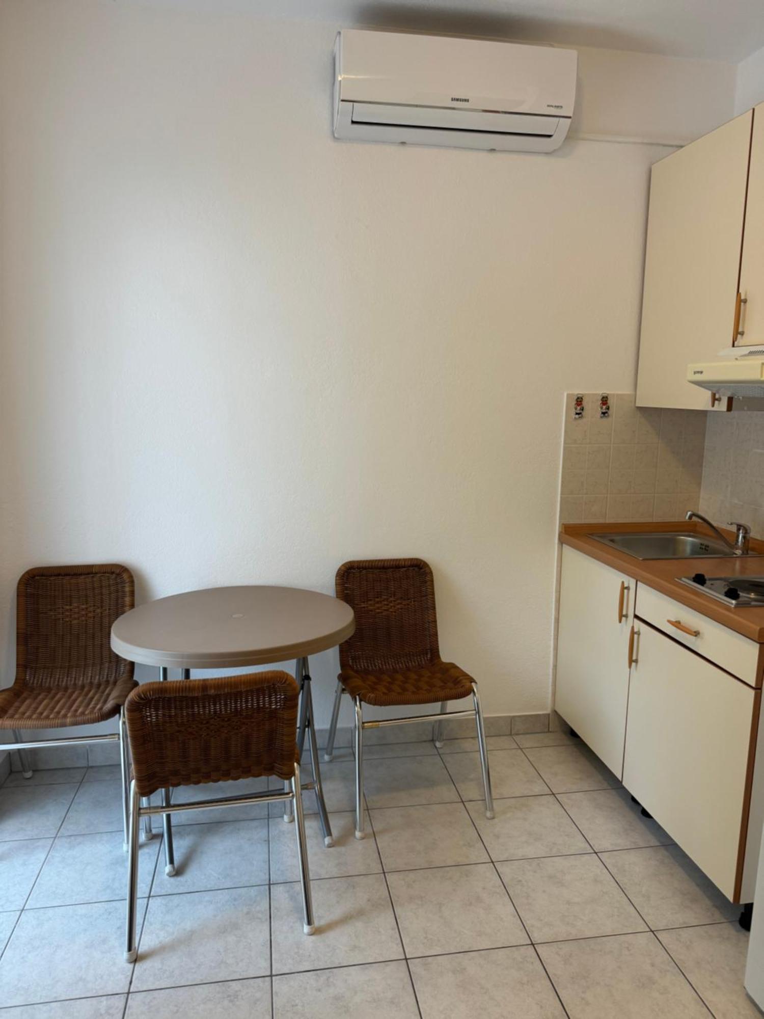 House 100M From The Beach With Free Parking And Breakfast Baška Voda Εξωτερικό φωτογραφία
