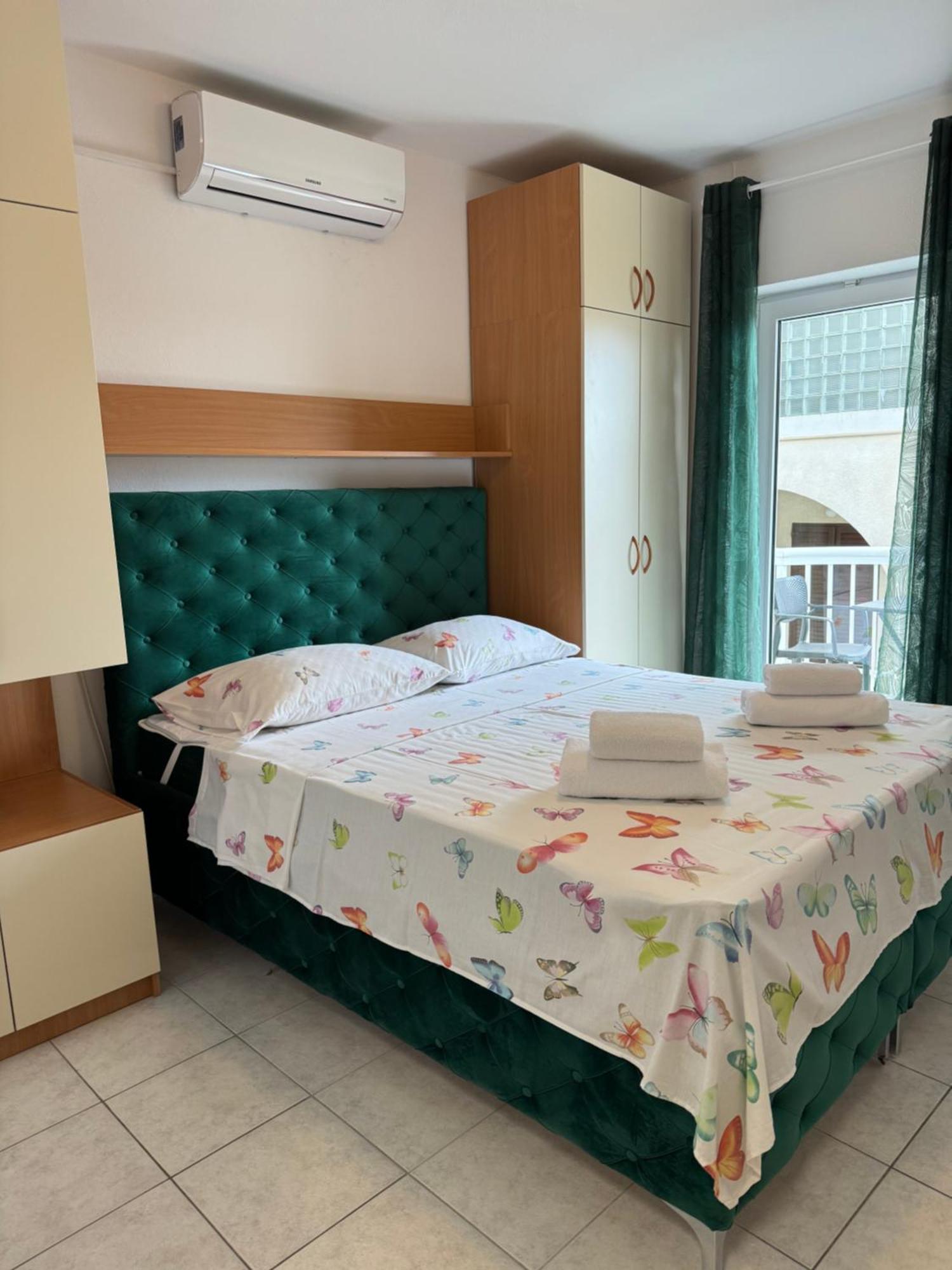 House 100M From The Beach With Free Parking And Breakfast Baška Voda Εξωτερικό φωτογραφία