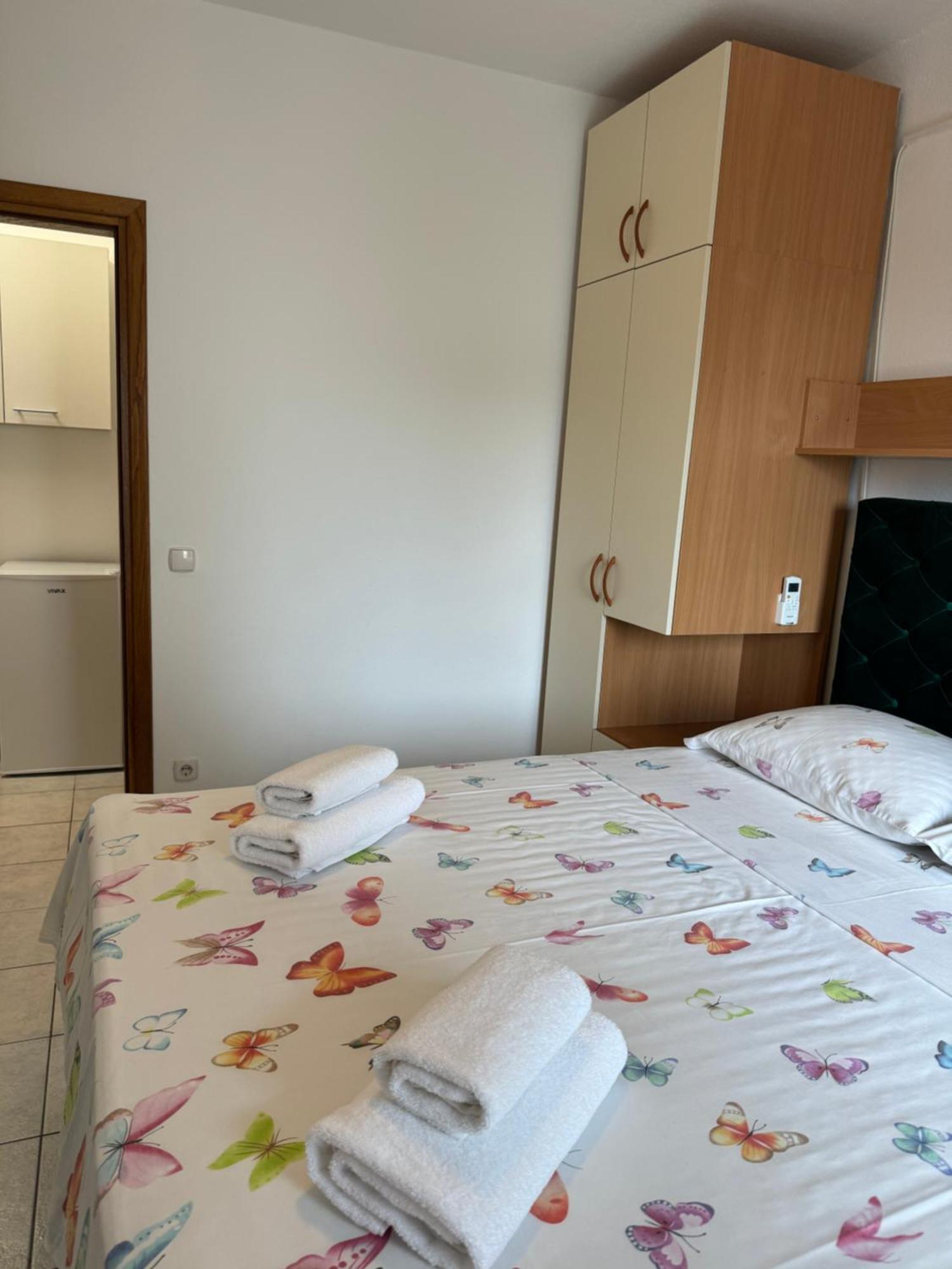 House 100M From The Beach With Free Parking And Breakfast Baška Voda Εξωτερικό φωτογραφία
