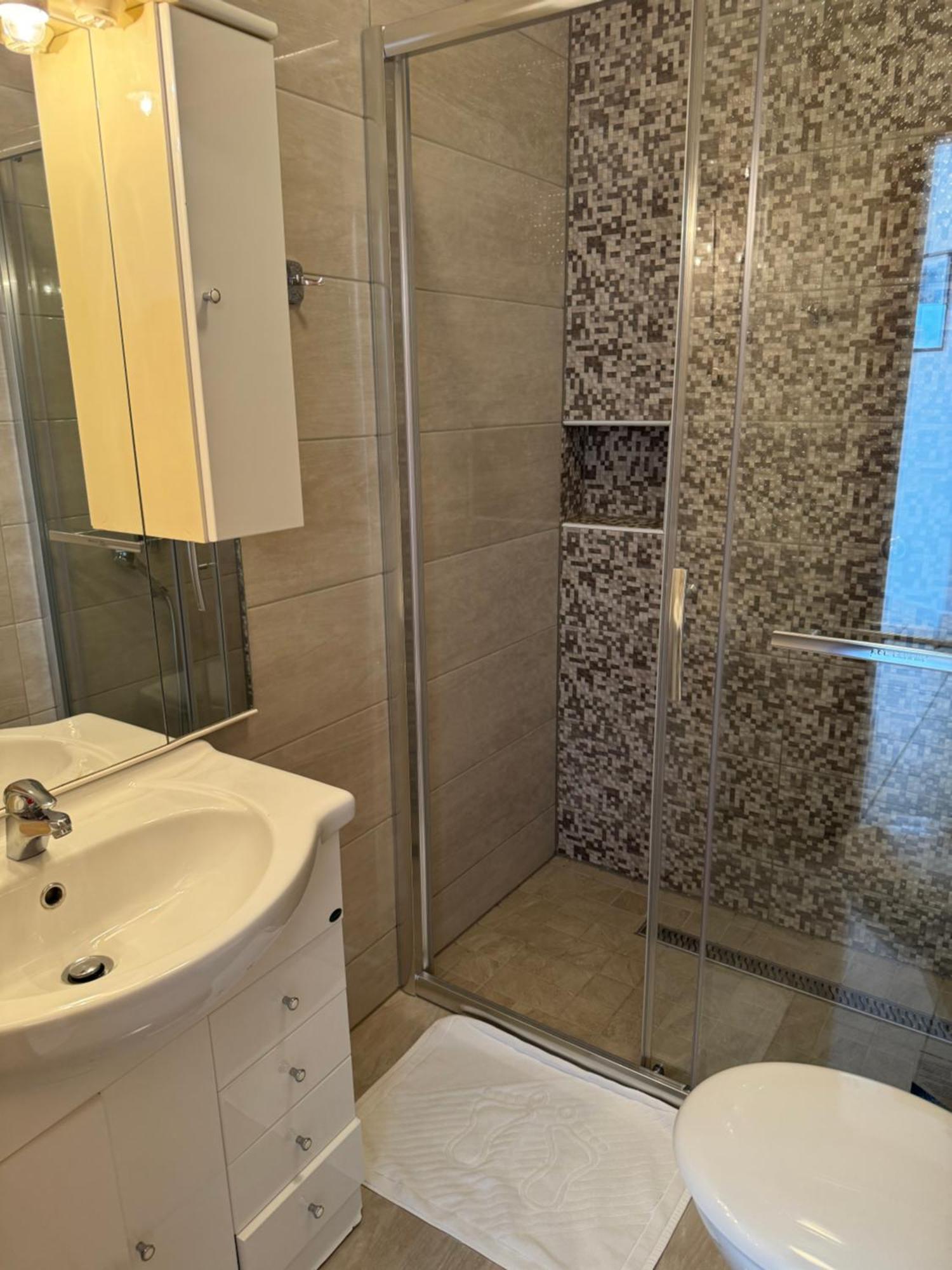 House 100M From The Beach With Free Parking And Breakfast Baška Voda Εξωτερικό φωτογραφία